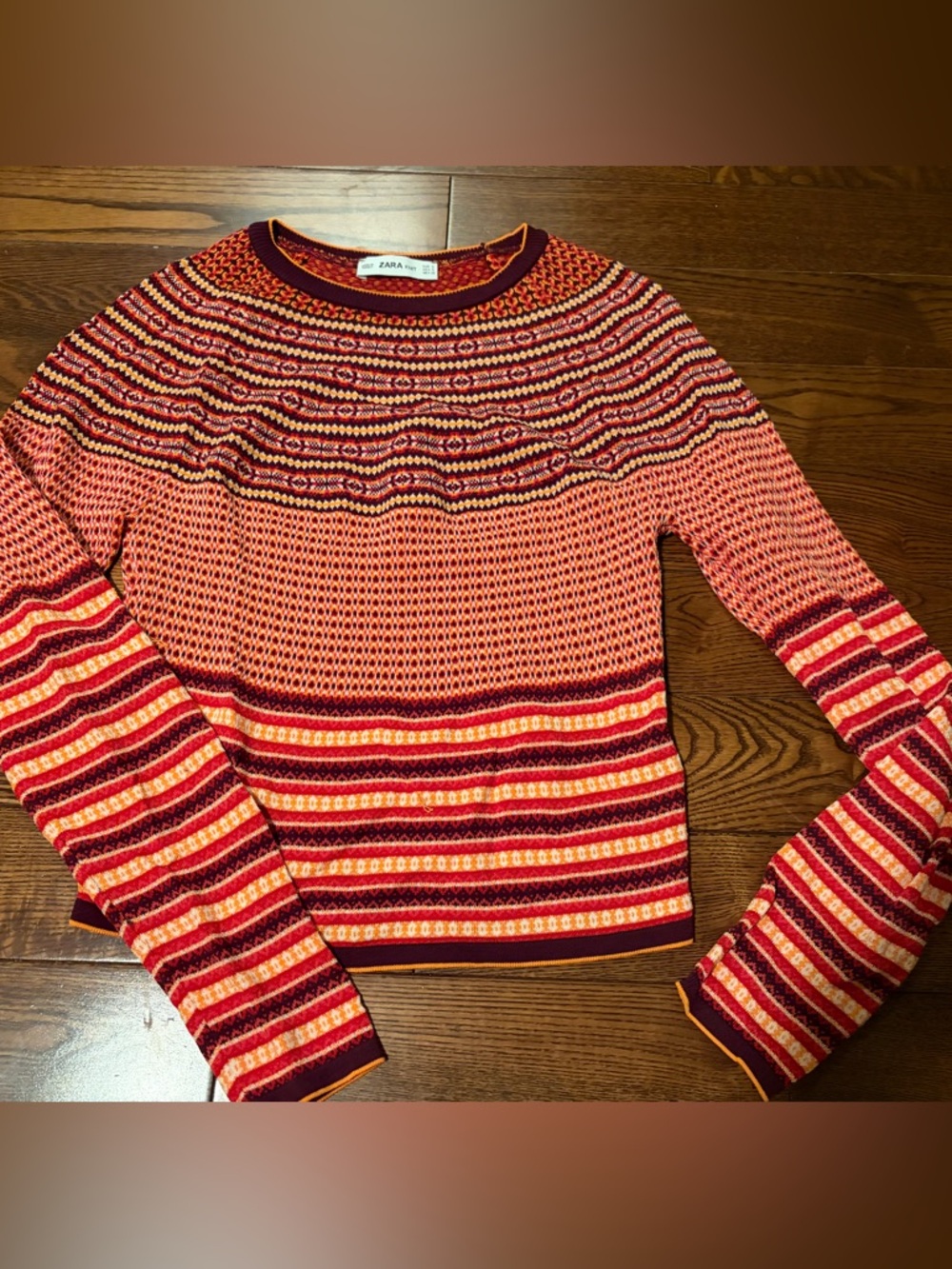Zara Women's Red, Orange & Burgundy Patterned Crewneck Sweater Sz small